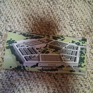 PENTEGON WOOD SHELF SITTER